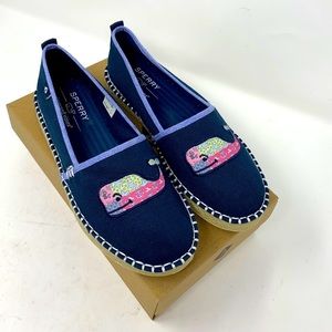 NWT SZ 2 Vineyard Vines Sperry sneakers